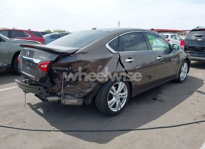 Photo 4 of 2016 Nissan Altima 3.5 SL (VIN 1N4BL3AP0GC141968)