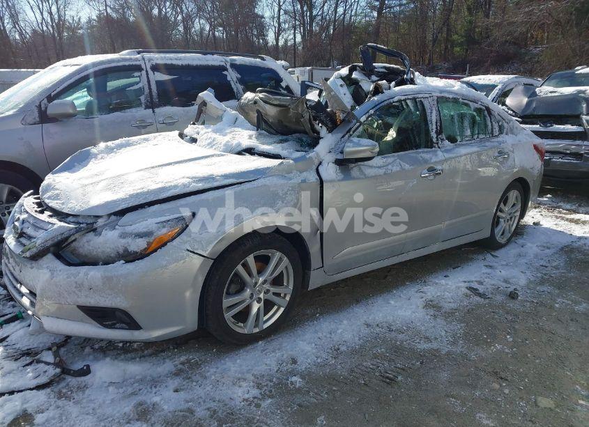 Photo 2 of 2016 Nissan Altima 3.5 SL (VIN 1N4BL3AP0GC148791)