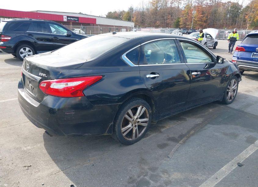 Photo 4 of 2016 Nissan Altima 3.5 SL (VIN 1N4BL3AP0GC150914)