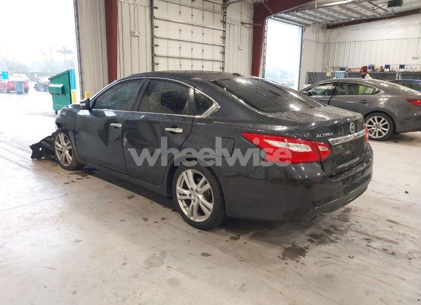 Photo 3 of 2016 Nissan Altima (VIN 1N4BL3AP0GC155420)