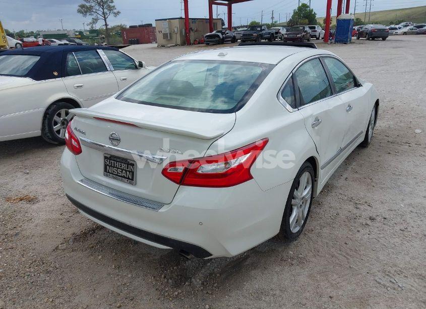 Photo 4 of 2016 Nissan Altima 3.5 SL (VIN 1N4BL3AP0GC164425)