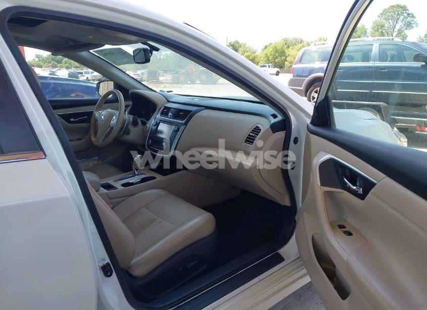 Photo 5 of 2016 Nissan Altima 3.5 SL (VIN 1N4BL3AP0GC164425)