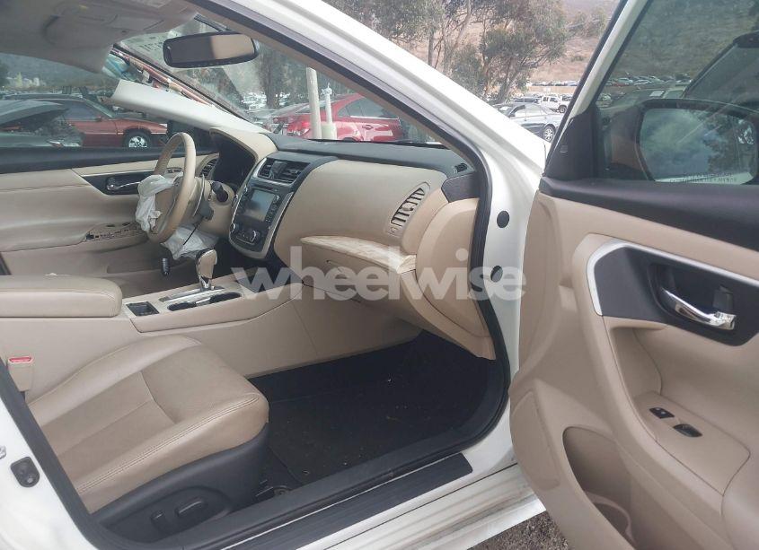 Photo 5 of 2016 Nissan Altima 3.5 SL (VIN 1N4BL3AP0GC278635)