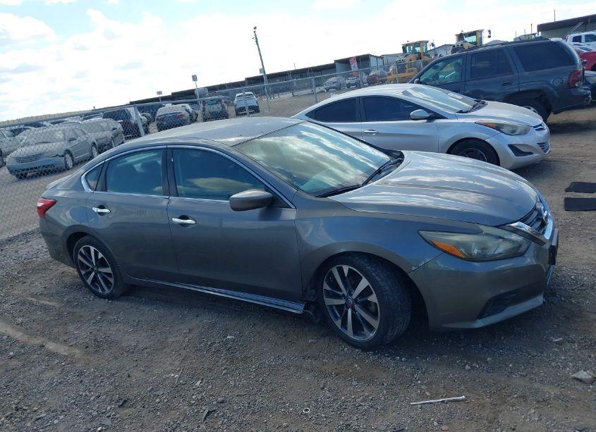 Photo 13 of 2017 Nissan Altima 3.5 SR (VIN 1N4BL3AP0HC163468)