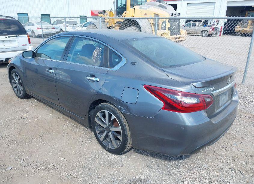 Photo 3 of 2017 Nissan Altima 3.5 SR (VIN 1N4BL3AP0HC163468)