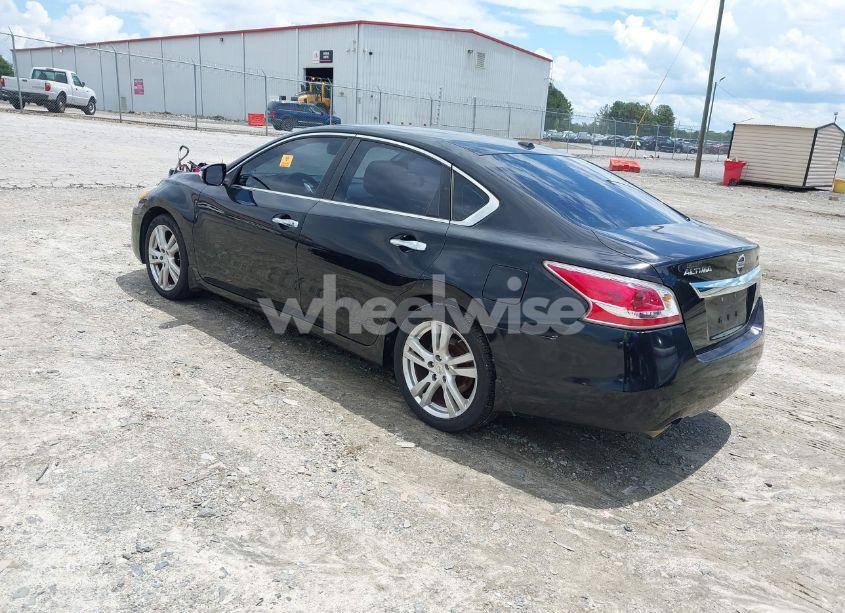 Photo 3 of 2013 Nissan Altima 3.5 SL (VIN 1N4BL3AP1DC117237)