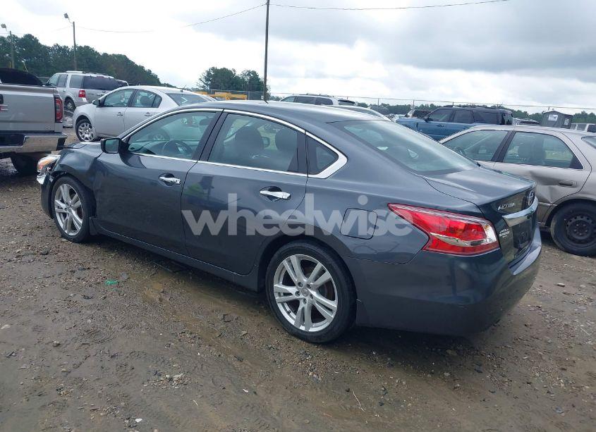 Photo 3 of 2013 Nissan Altima 3.5 S (VIN 1N4BL3AP1DC146821)