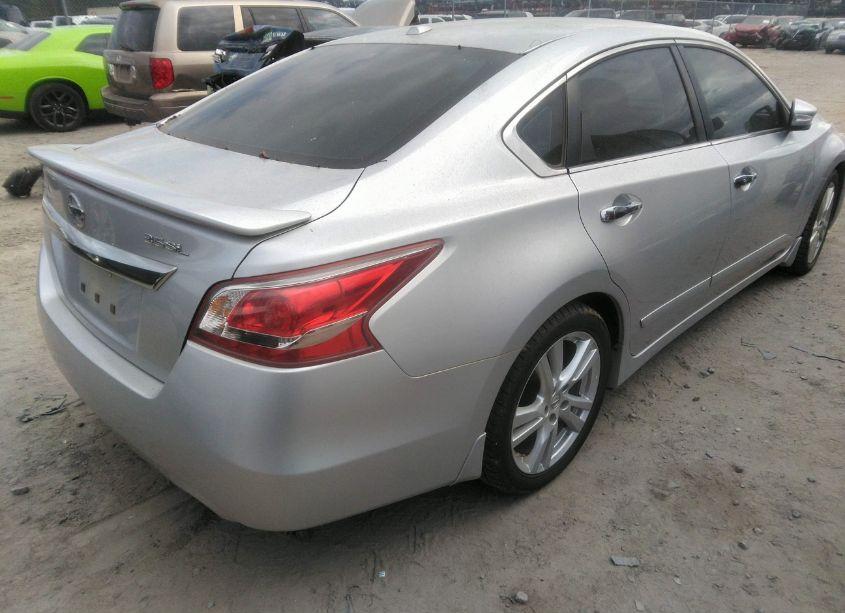 Photo 4 of 2013 Nissan Altima 3.5 SL (VIN 1N4BL3AP1DC275920)