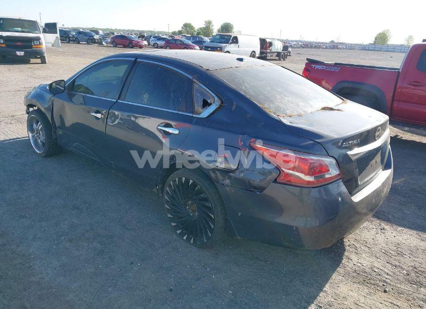 Photo 3 of 2013 Nissan Altima 3.5 SV (VIN 1N4BL3AP1DN427750)