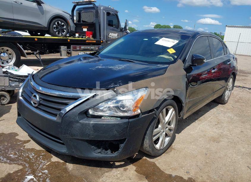 Photo 2 of 2015 Nissan Altima 3.5 SL (VIN 1N4BL3AP1FC104507)