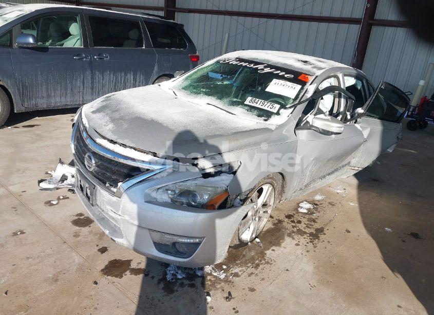 Photo 2 of 2015 Nissan Altima 3.5 SL (VIN 1N4BL3AP1FC106967)