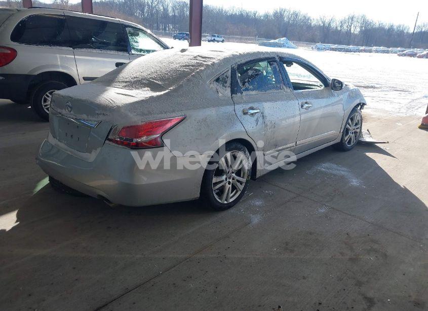 Photo 4 of 2015 Nissan Altima 3.5 SL (VIN 1N4BL3AP1FC106967)