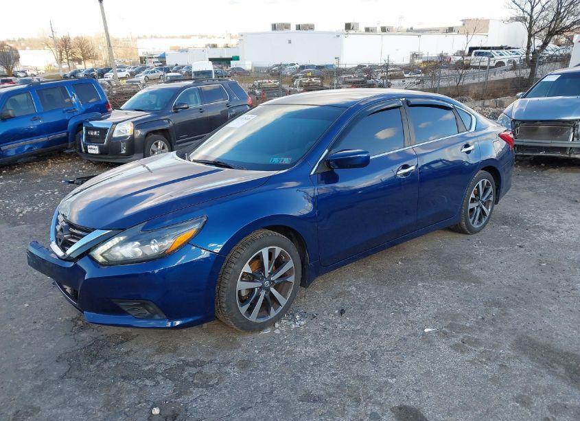 Photo 2 of 2016 Nissan Altima 3.5 SR (VIN 1N4BL3AP1GC249063)