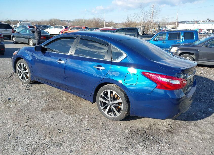 Photo 3 of 2016 Nissan Altima 3.5 SR (VIN 1N4BL3AP1GC249063)