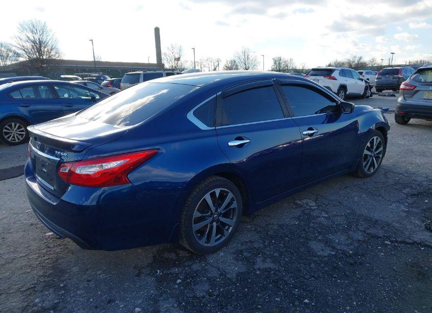 Photo 4 of 2016 Nissan Altima 3.5 SR (VIN 1N4BL3AP1GC249063)