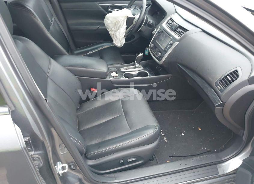 Photo 5 of 2017 Nissan Altima 3.5 SL (VIN 1N4BL3AP1HC222902)