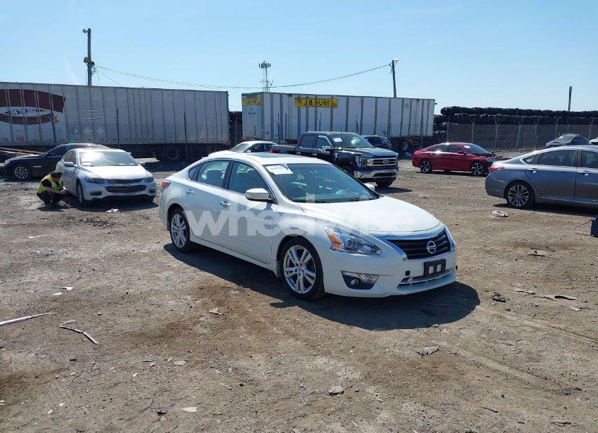 2015 Nissan Altima 3.5 SL (VIN 1N4BL3AP2FC571645) main photo