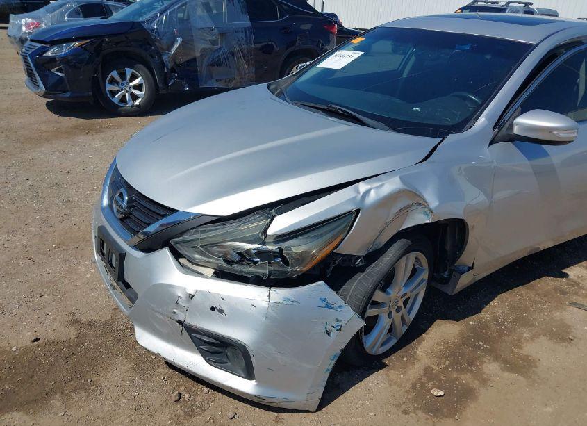 Photo 6 of 2016 Nissan Altima 3.5 SL/3.5 SR (VIN 1N4BL3AP2GC151434)