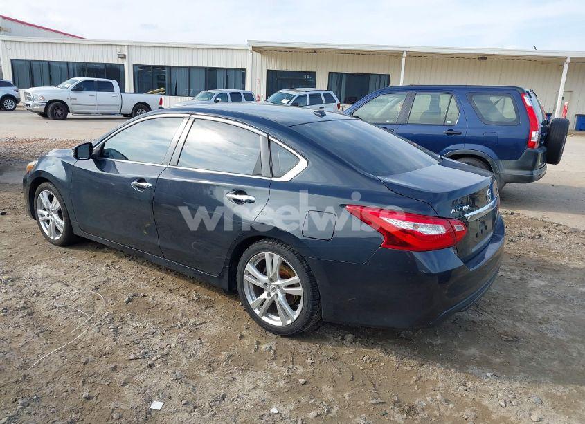 Photo 3 of 2017 Nissan Altima 3.5 SL (VIN 1N4BL3AP2HC170230)