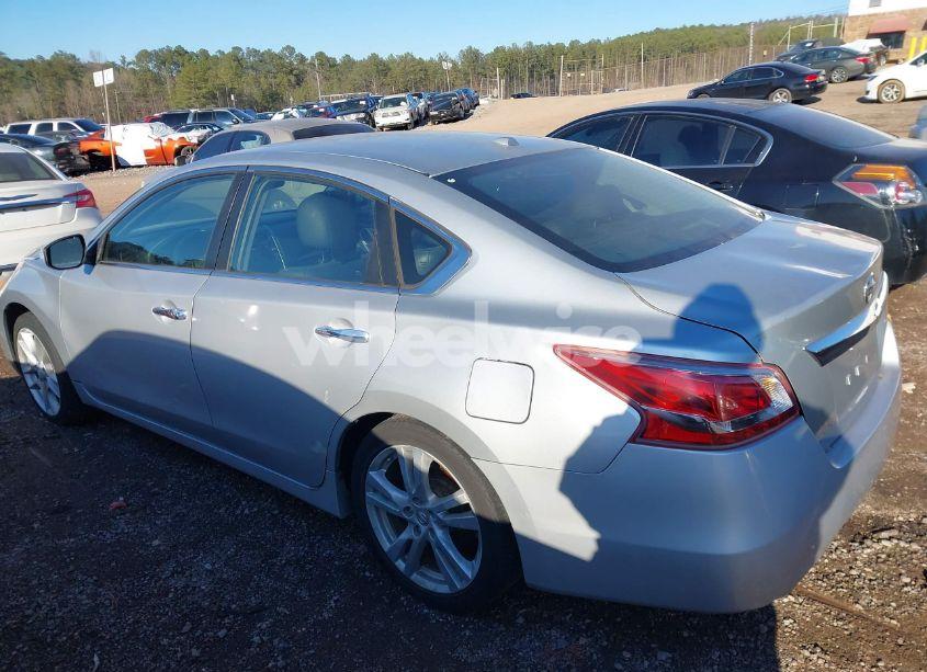 Photo 3 of 2013 Nissan Altima 3.5 SL (VIN 1N4BL3AP3DN405426)