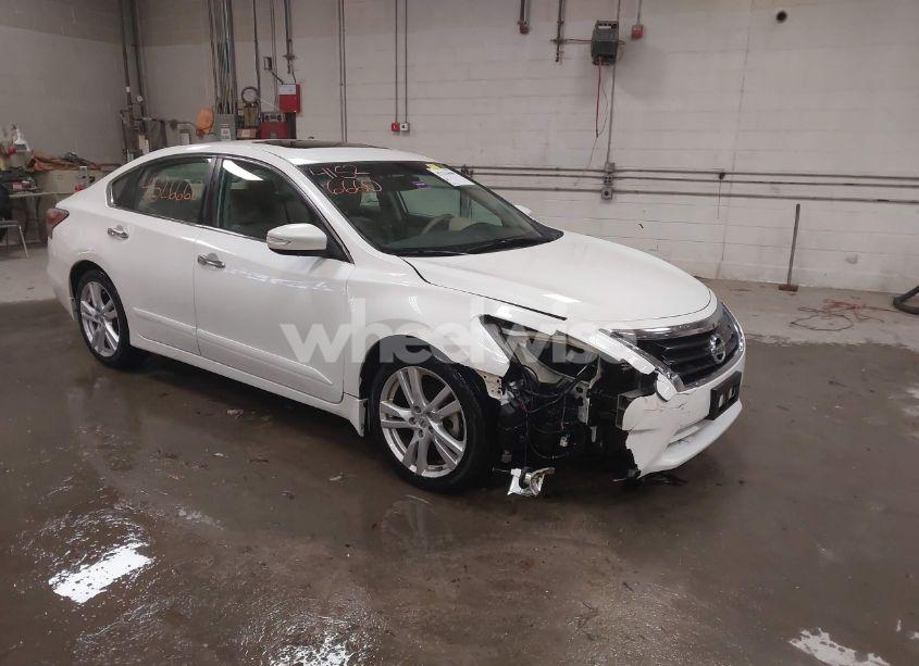 2015 Nissan Altima 3.5 SL (VIN 1N4BL3AP3FC144071) main photo