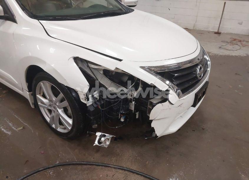 Photo 6 of 2015 Nissan Altima 3.5 SL (VIN 1N4BL3AP3FC144071)