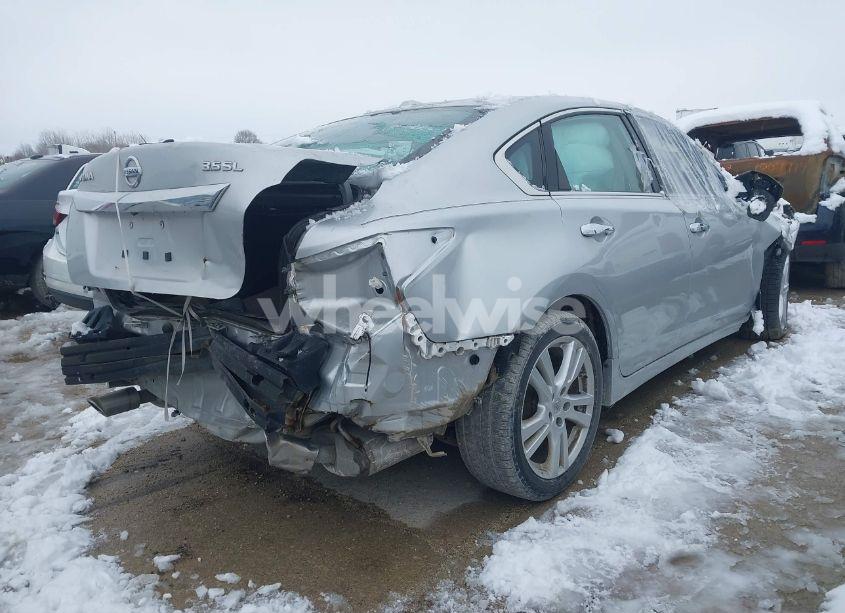 Photo 4 of 2015 Nissan Altima 3.5 S/3.5 SL/3.5 SV (VIN 1N4BL3AP3FC181881)