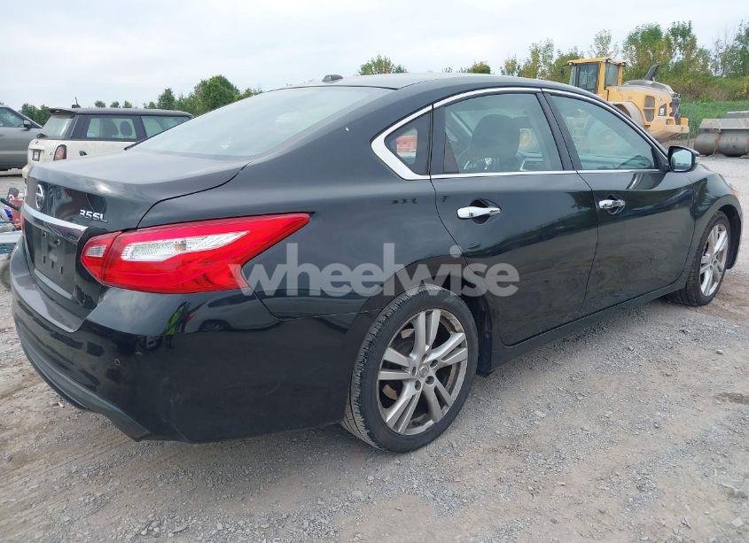 Photo 4 of 2016 Nissan Altima 3.5 SL/3.5 SR (VIN 1N4BL3AP3GC111833)