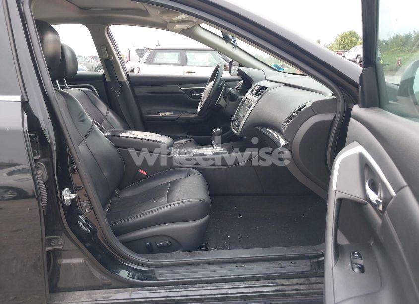 Photo 5 of 2016 Nissan Altima 3.5 SL/3.5 SR (VIN 1N4BL3AP3GC111833)