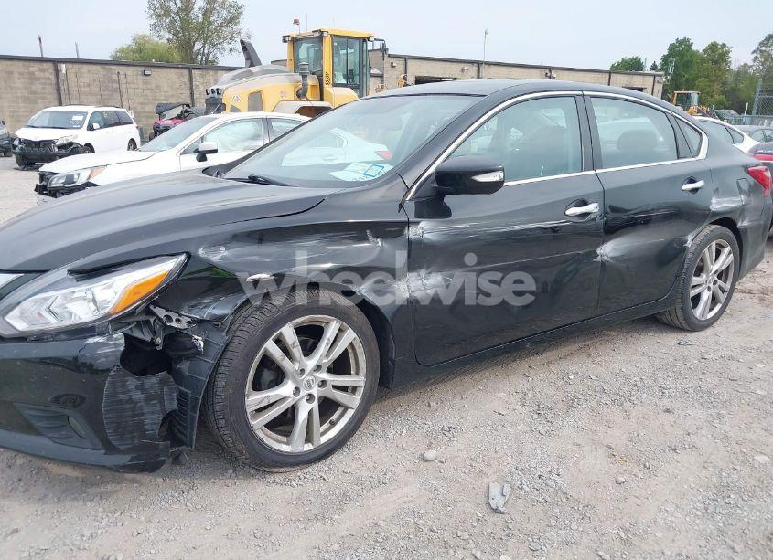 Photo 6 of 2016 Nissan Altima 3.5 SL/3.5 SR (VIN 1N4BL3AP3GC111833)