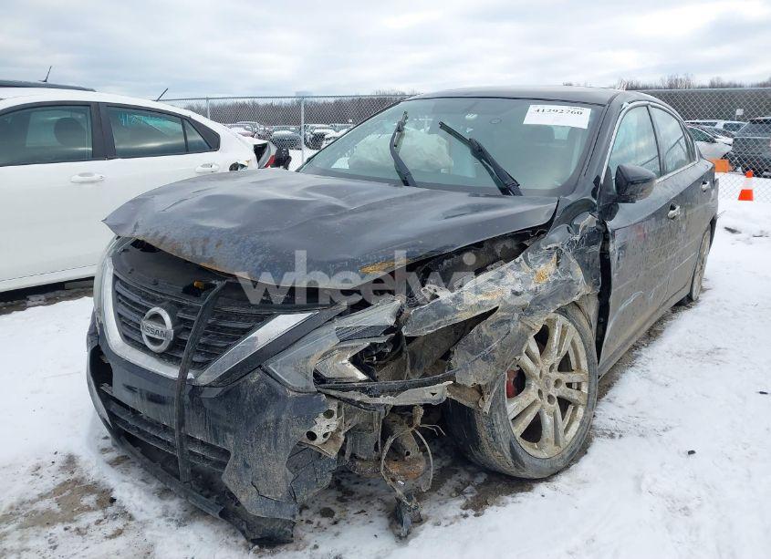 Photo 2 of 2016 Nissan Altima 3.5 SL (VIN 1N4BL3AP3GC162460)