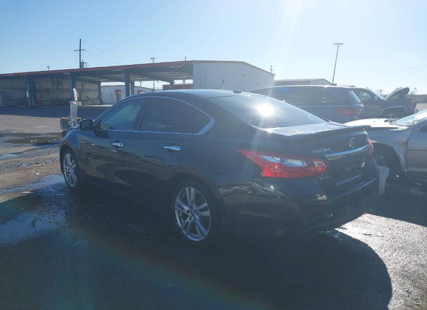 Photo 3 of 2016 Nissan Altima 3.5 SL (VIN 1N4BL3AP3GC177749)