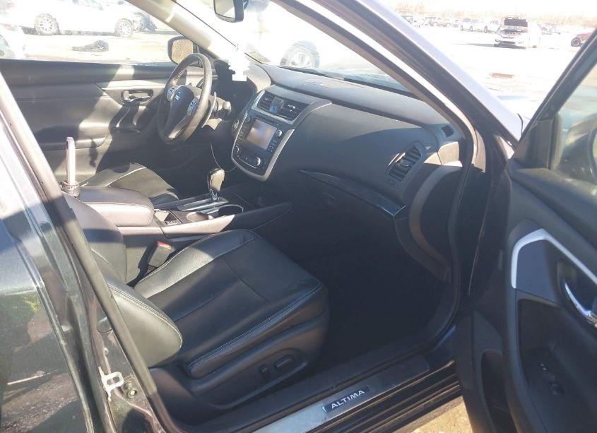 Photo 8 of 2016 Nissan Altima 3.5 SL (VIN 1N4BL3AP3GC177749)