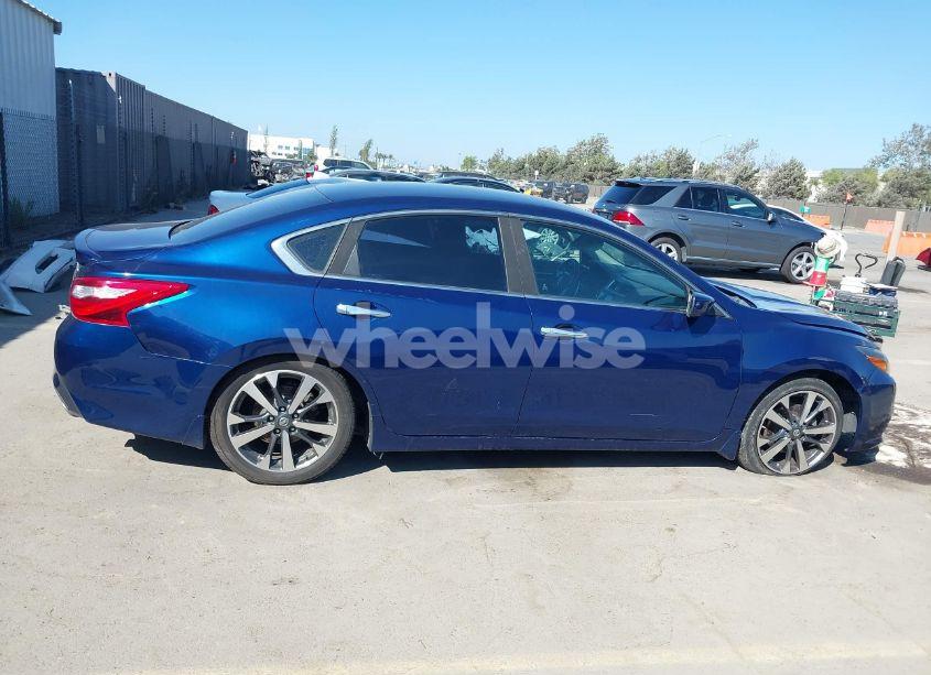 Photo 13 of 2016 Nissan Altima 3.5 SR (VIN 1N4BL3AP3GC180991)