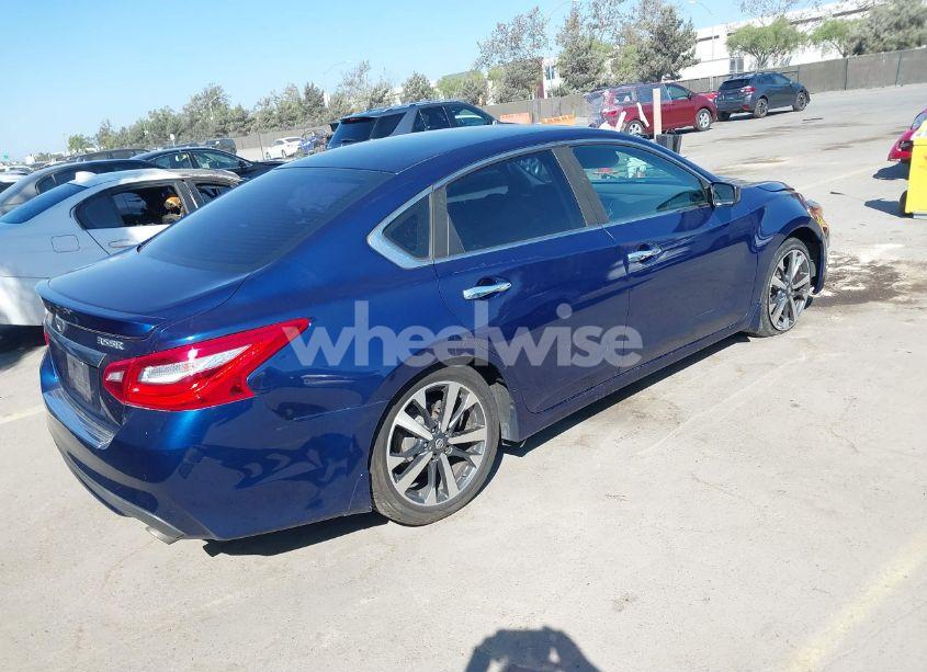 Photo 4 of 2016 Nissan Altima 3.5 SR (VIN 1N4BL3AP3GC180991)