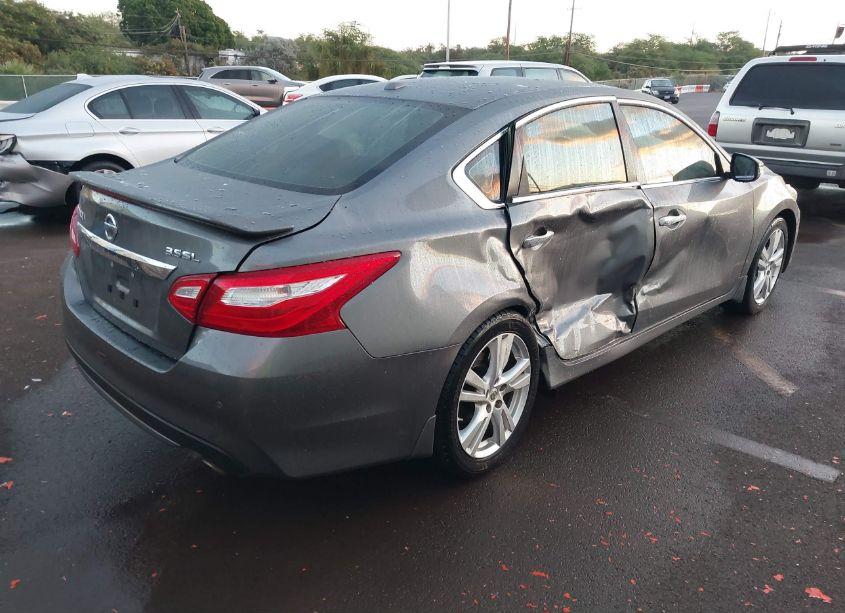 Photo 4 of 2016 Nissan Altima 3.5 SL (VIN 1N4BL3AP3GC230417)