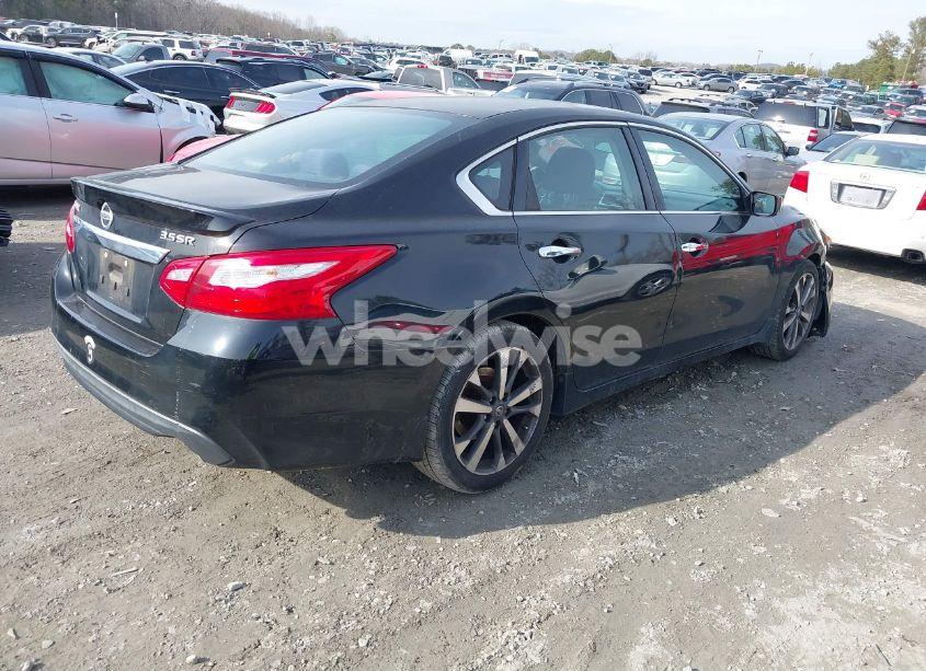 Photo 4 of 2016 Nissan Altima 3.5 SR (VIN 1N4BL3AP3GC261361)