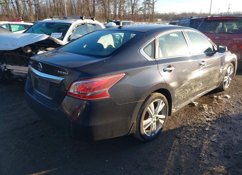 Photo 4 of 2013 Nissan Altima 3.5 SV (VIN 1N4BL3AP4DC136686)