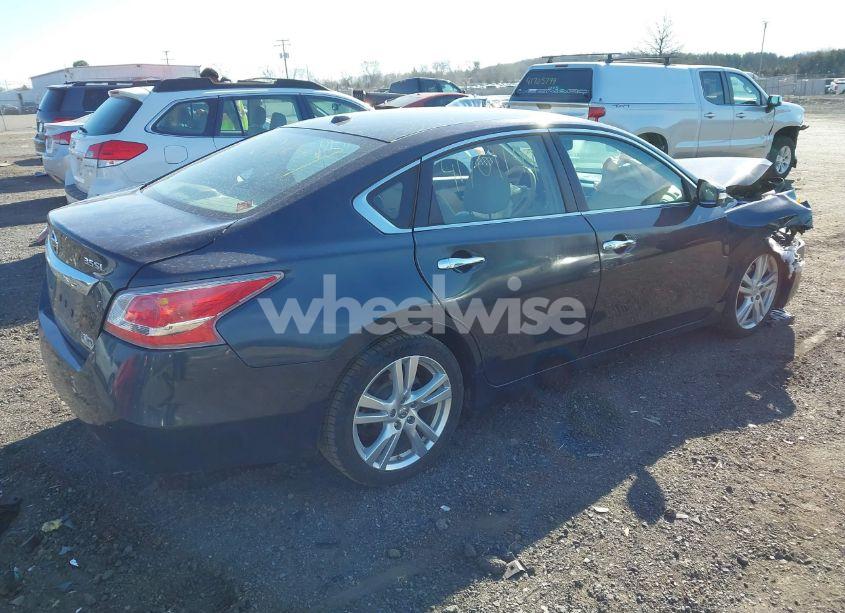 Photo 4 of 2013 Nissan Altima 3.5 SL (VIN 1N4BL3AP4DC144738)