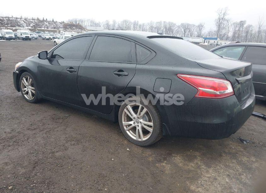 Photo 3 of 2013 Nissan Altima 3.5 SL (VIN 1N4BL3AP4DN476537)