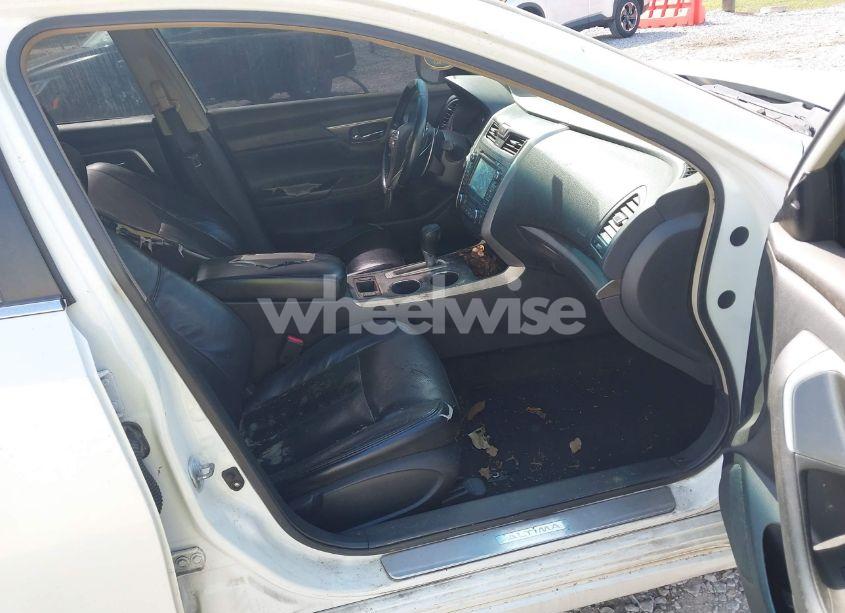 Photo 5 of 2013 Nissan Altima 3.5 SL (VIN 1N4BL3AP4DN531438)