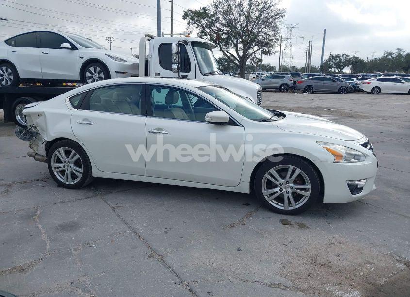 Photo 14 of 2014 Nissan Altima 3.5 SL (VIN 1N4BL3AP4EC108095)