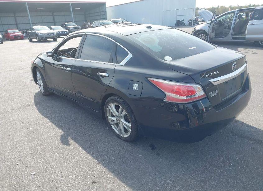 Photo 3 of 2015 Nissan Altima 3.5 SL (VIN 1N4BL3AP4FC127005)