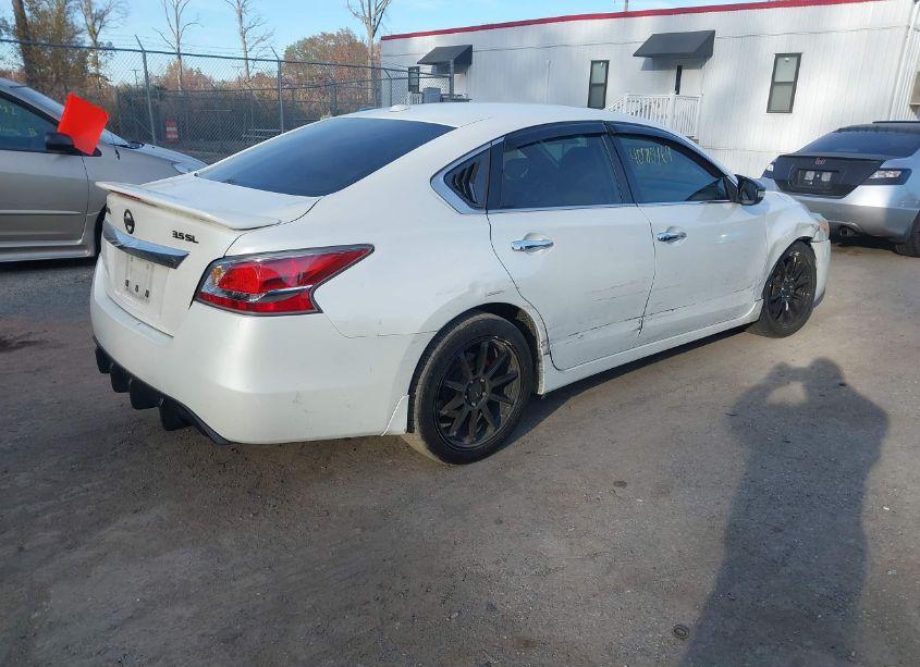 Photo 4 of 2015 Nissan Altima 3.5 SL (VIN 1N4BL3AP4FC130017)