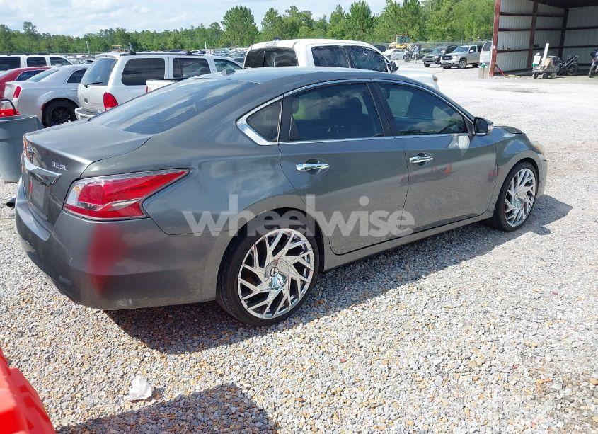 Photo 4 of 2015 Nissan Altima 3.5 S/3.5 SL/3.5 SV (VIN 1N4BL3AP4FC459557)