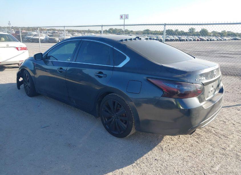 Photo 3 of 2016 Nissan Altima 3.5 SL (VIN 1N4BL3AP4GC118550)