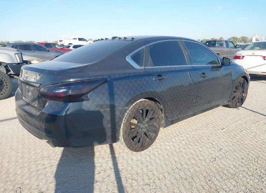 Photo 4 of 2016 Nissan Altima 3.5 SL (VIN 1N4BL3AP4GC118550)