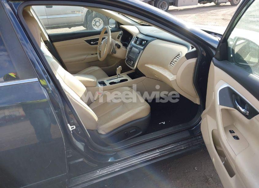 Photo 5 of 2016 Nissan Altima 3.5 SL (VIN 1N4BL3AP4GC289153)