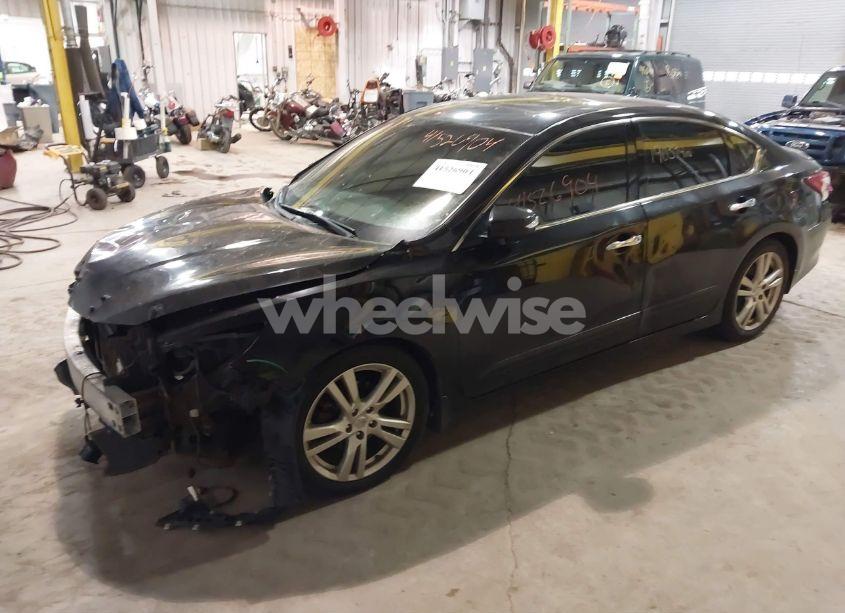 Photo 2 of 2016 Nissan Altima 3.5 SL/3.5 SR (VIN 1N4BL3AP4GN336055)