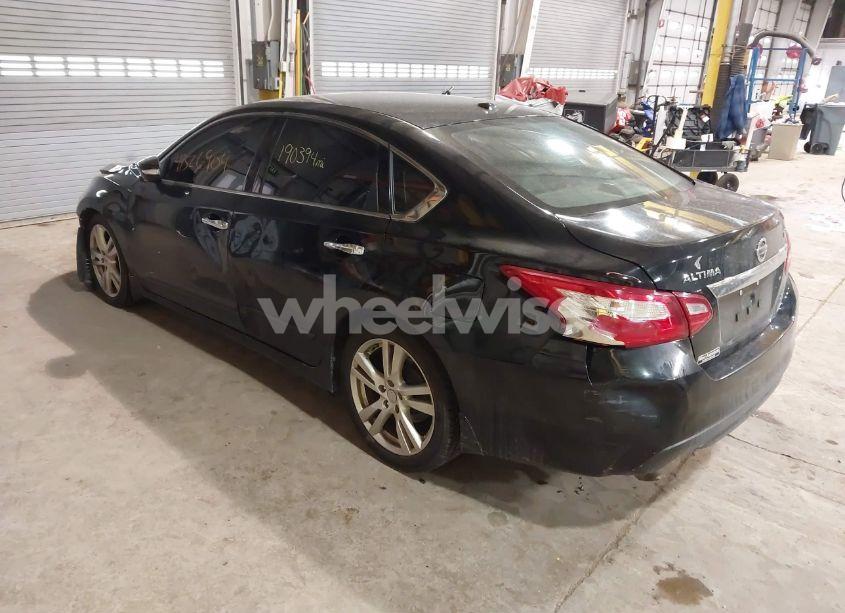 Photo 3 of 2016 Nissan Altima 3.5 SL/3.5 SR (VIN 1N4BL3AP4GN336055)